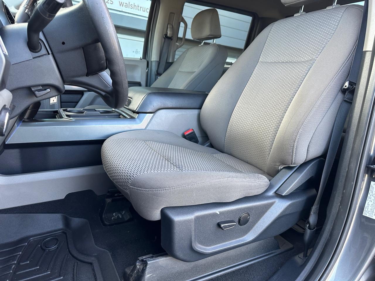 Ford F-250 SD XLT Crew Cab 4WD 2022