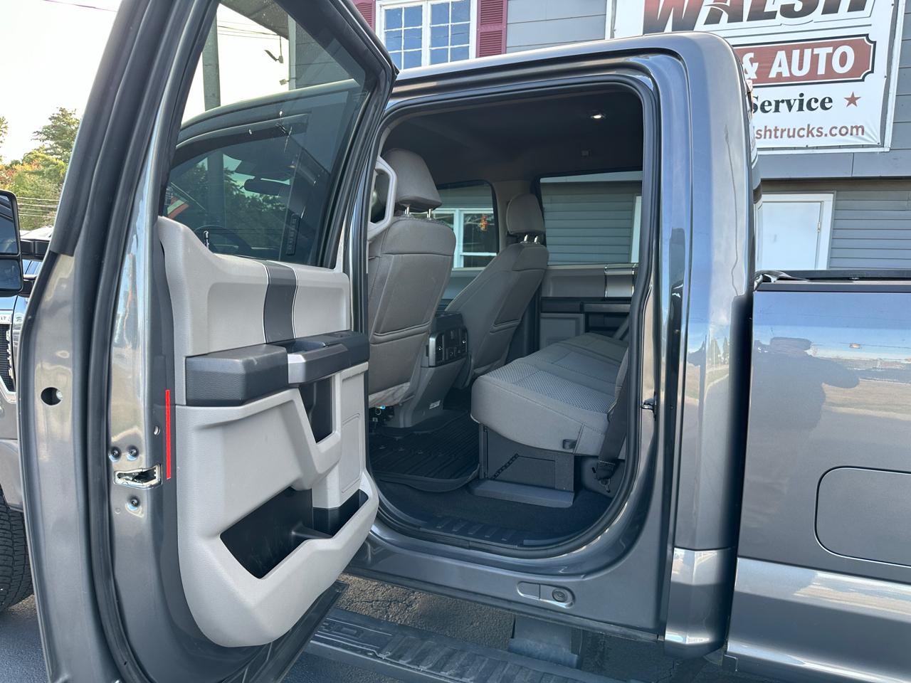 Ford F-250 SD XLT Crew Cab 4WD 2022