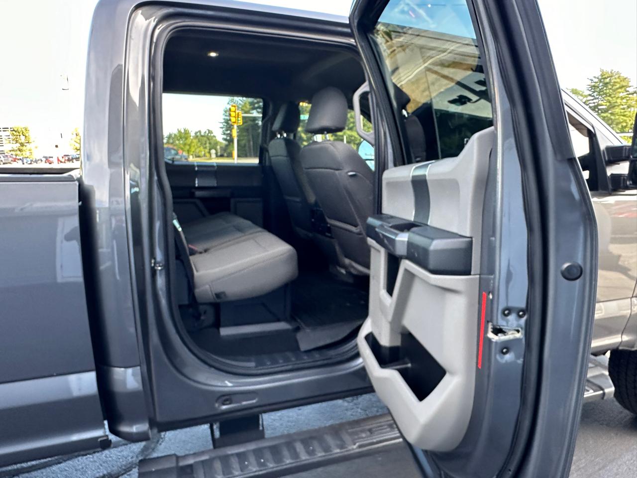 Ford F-250 SD XLT Crew Cab 4WD 2022