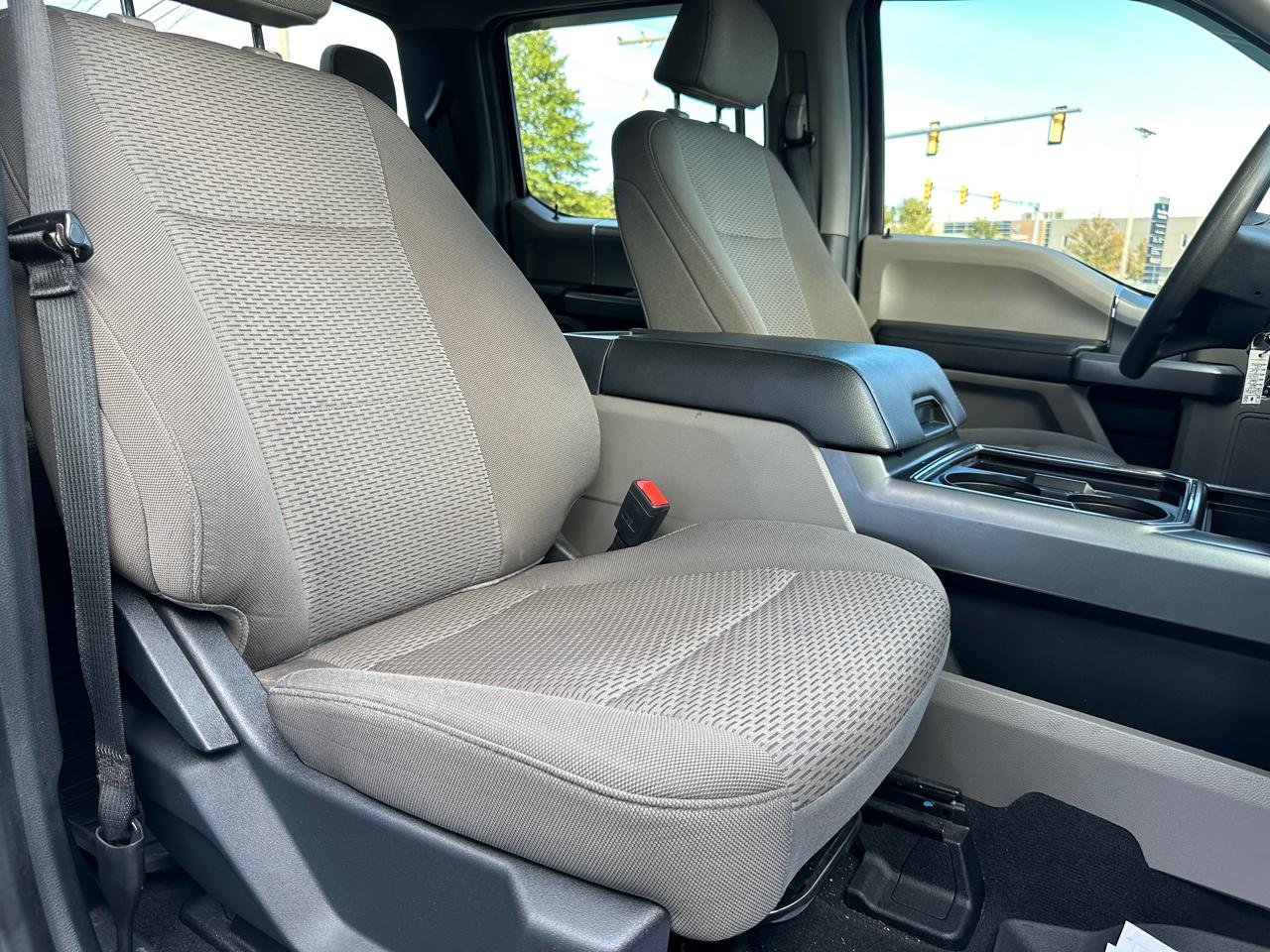 Ford F-250 SD XLT Crew Cab 4WD 2022