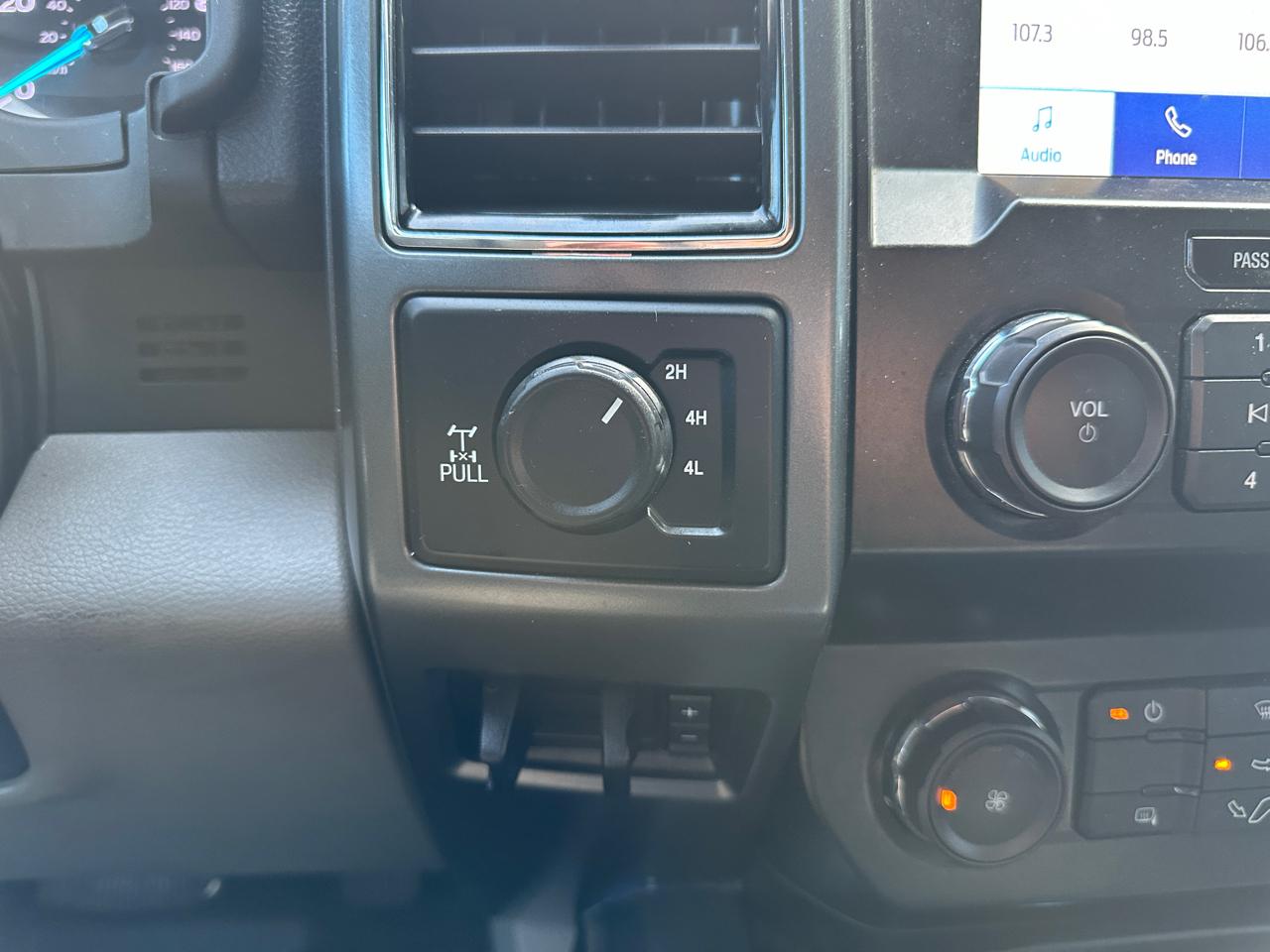 Ford F-250 SD XLT Crew Cab 4WD 2022