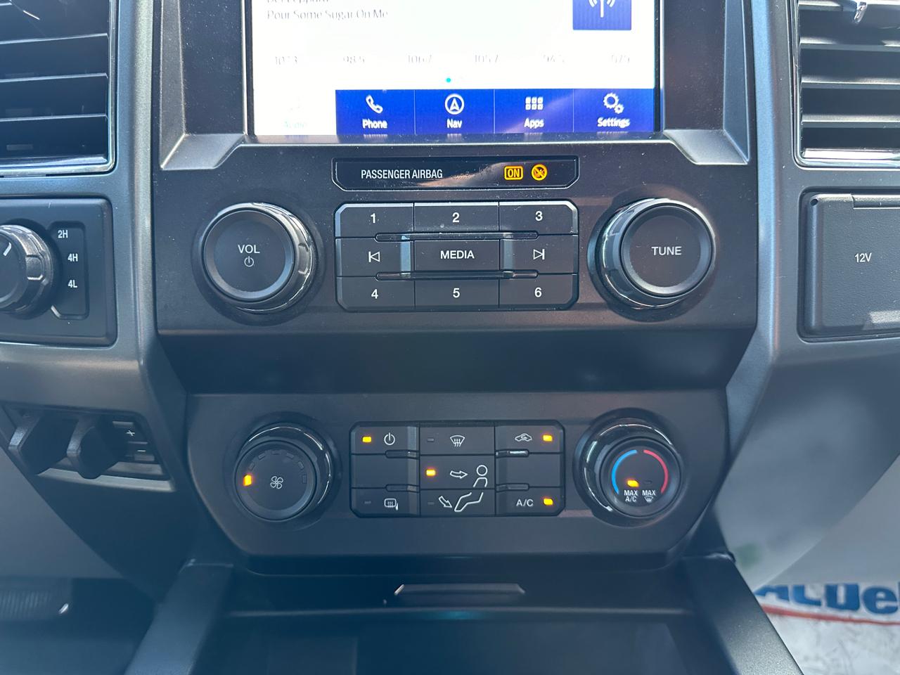 Ford F-250 SD XLT Crew Cab 4WD 2022