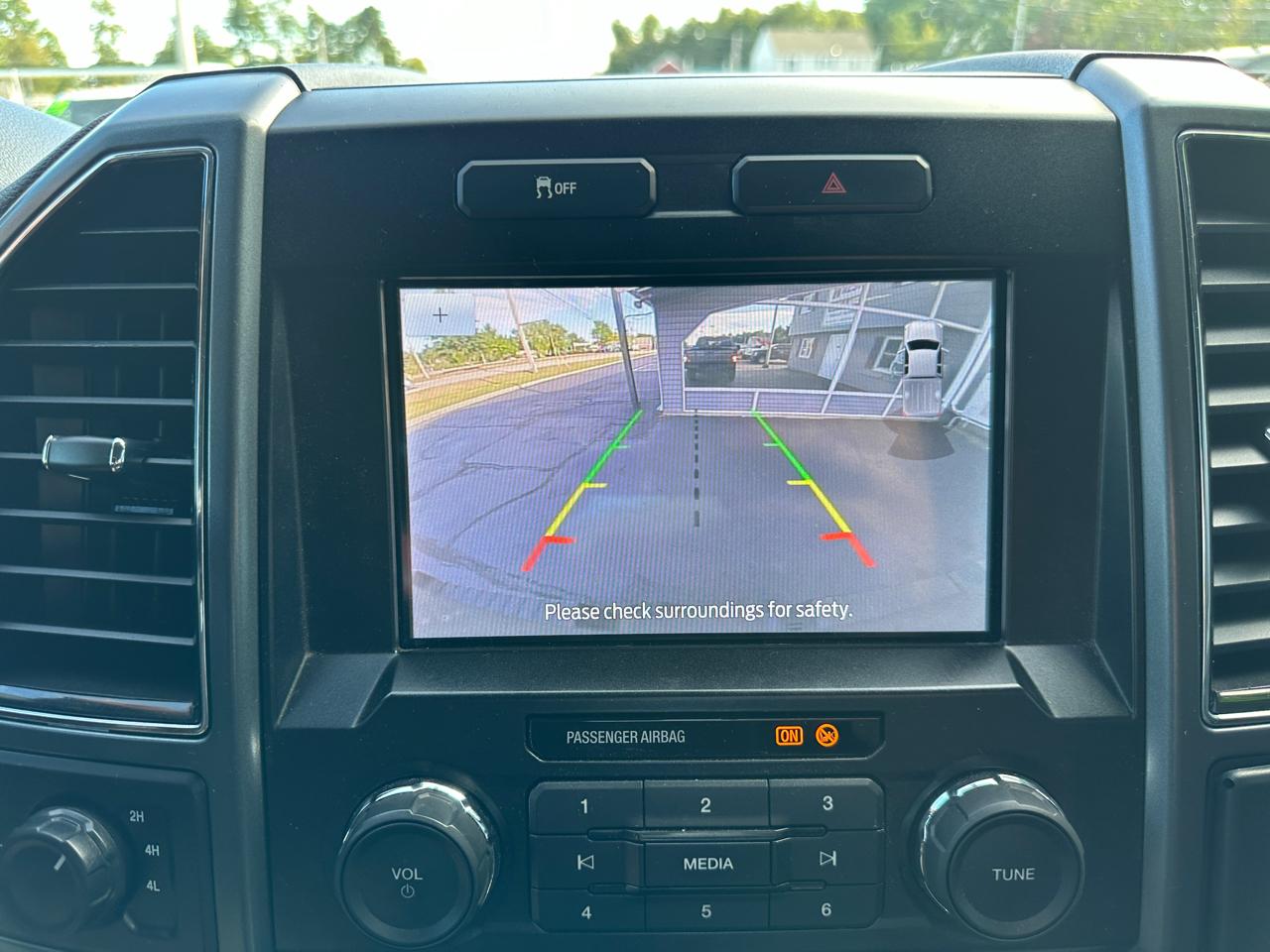 Ford F-250 SD XLT Crew Cab 4WD 2022