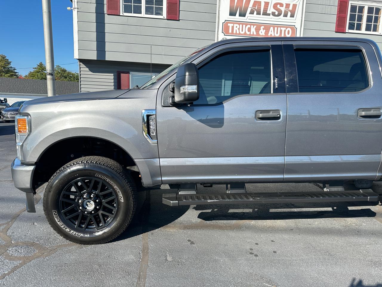 Ford F-250 SD XLT Crew Cab 4WD 2022