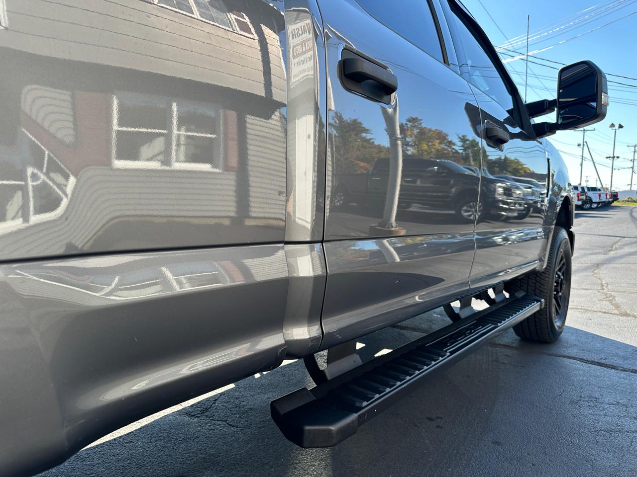 Ford F-250 SD XLT Crew Cab 4WD 2022