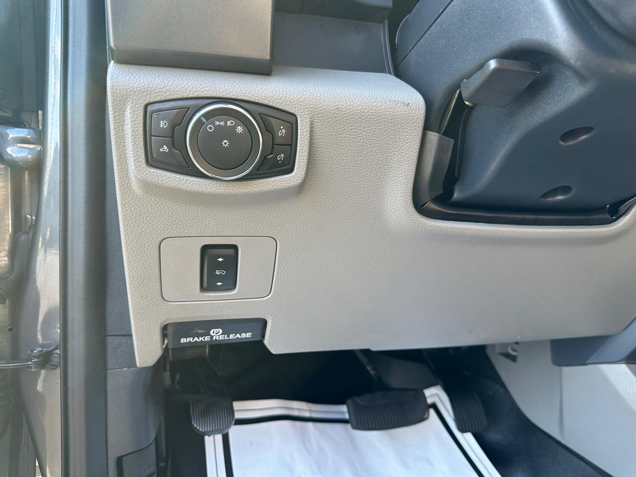 Ford F-250 SD XLT Crew Cab 4WD 2022