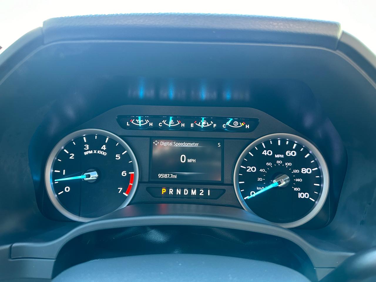 Ford F-250 SD XLT Crew Cab 4WD 2022