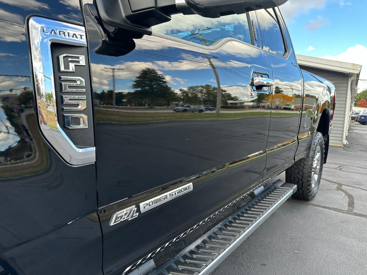 Ford F-250 SD Lariat SuperCab 4WD 2017