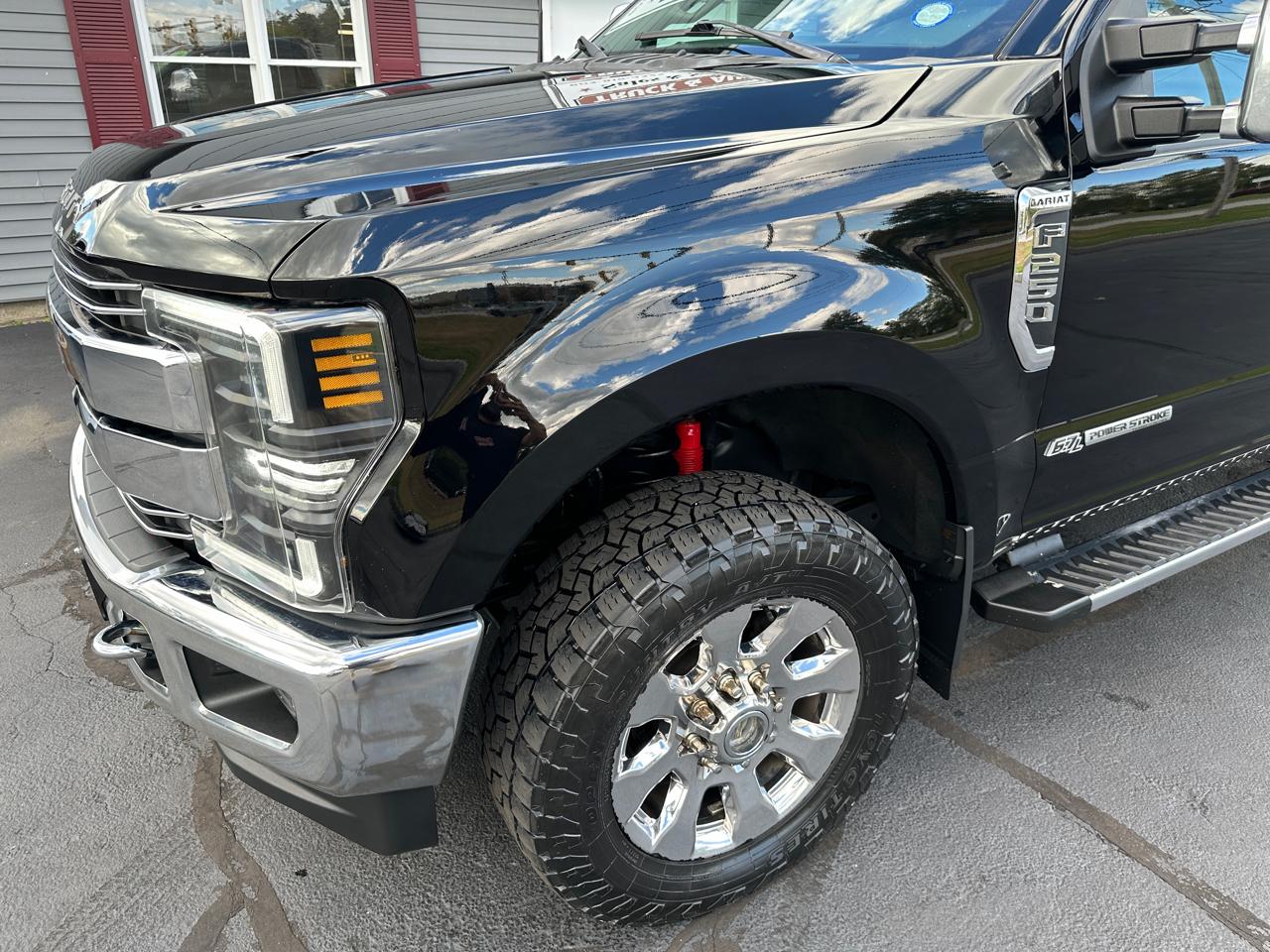 Ford F-250 SD Lariat SuperCab 4WD 2017