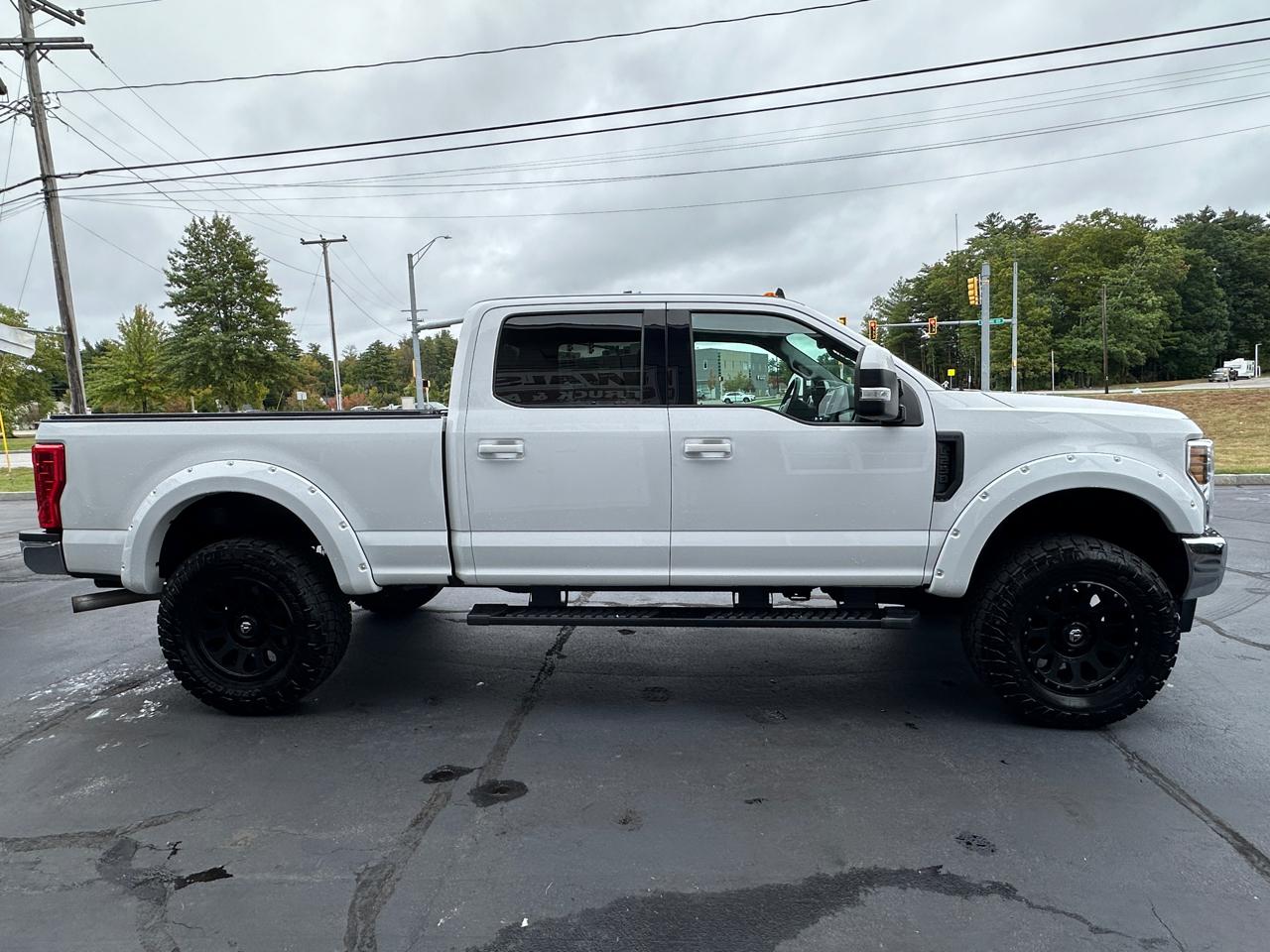 Ford F-250 SD Lariat Crew Cab Short Bed 4WD 2019