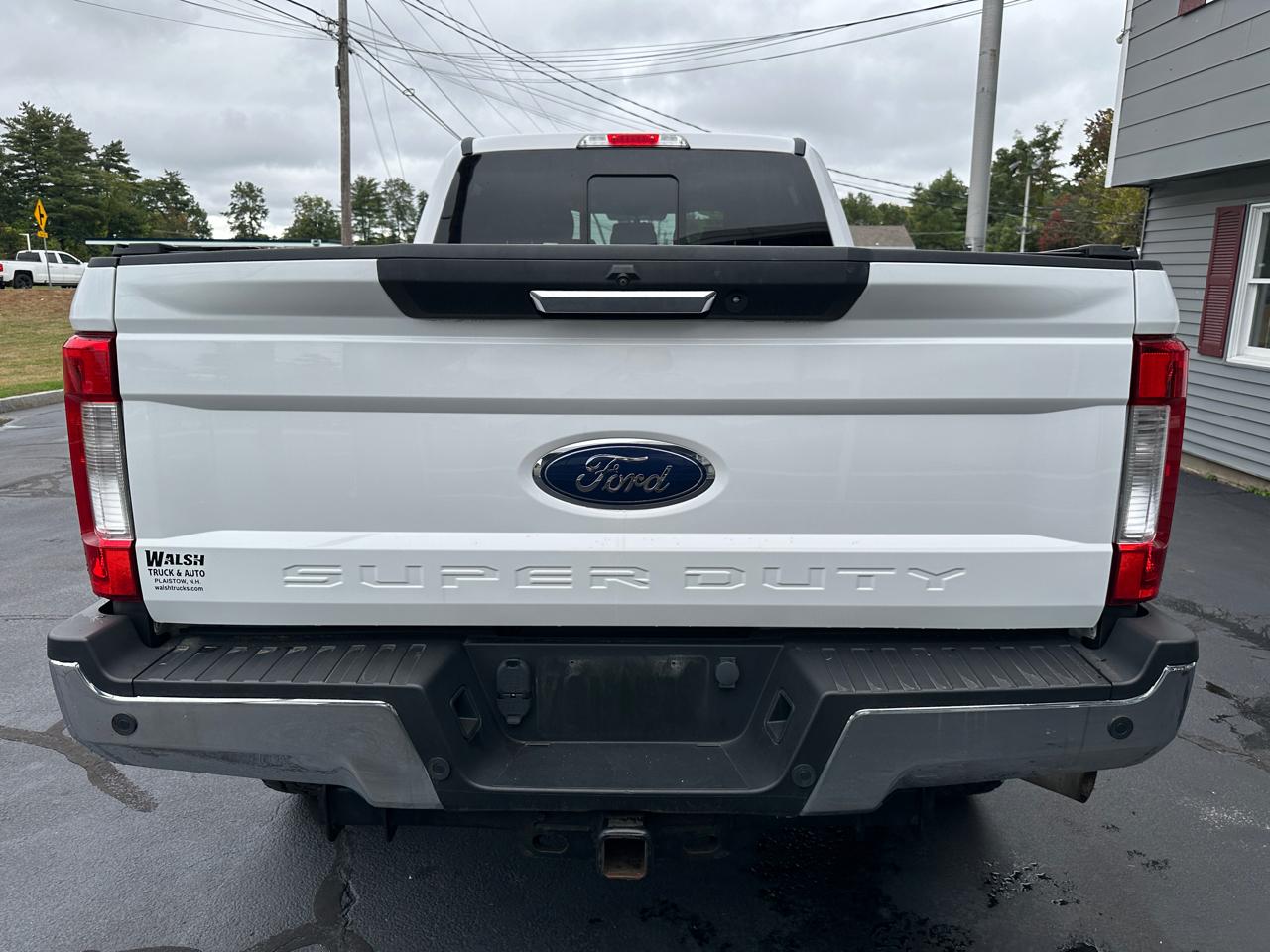 Ford F-250 SD Lariat Crew Cab Short Bed 4WD 2019