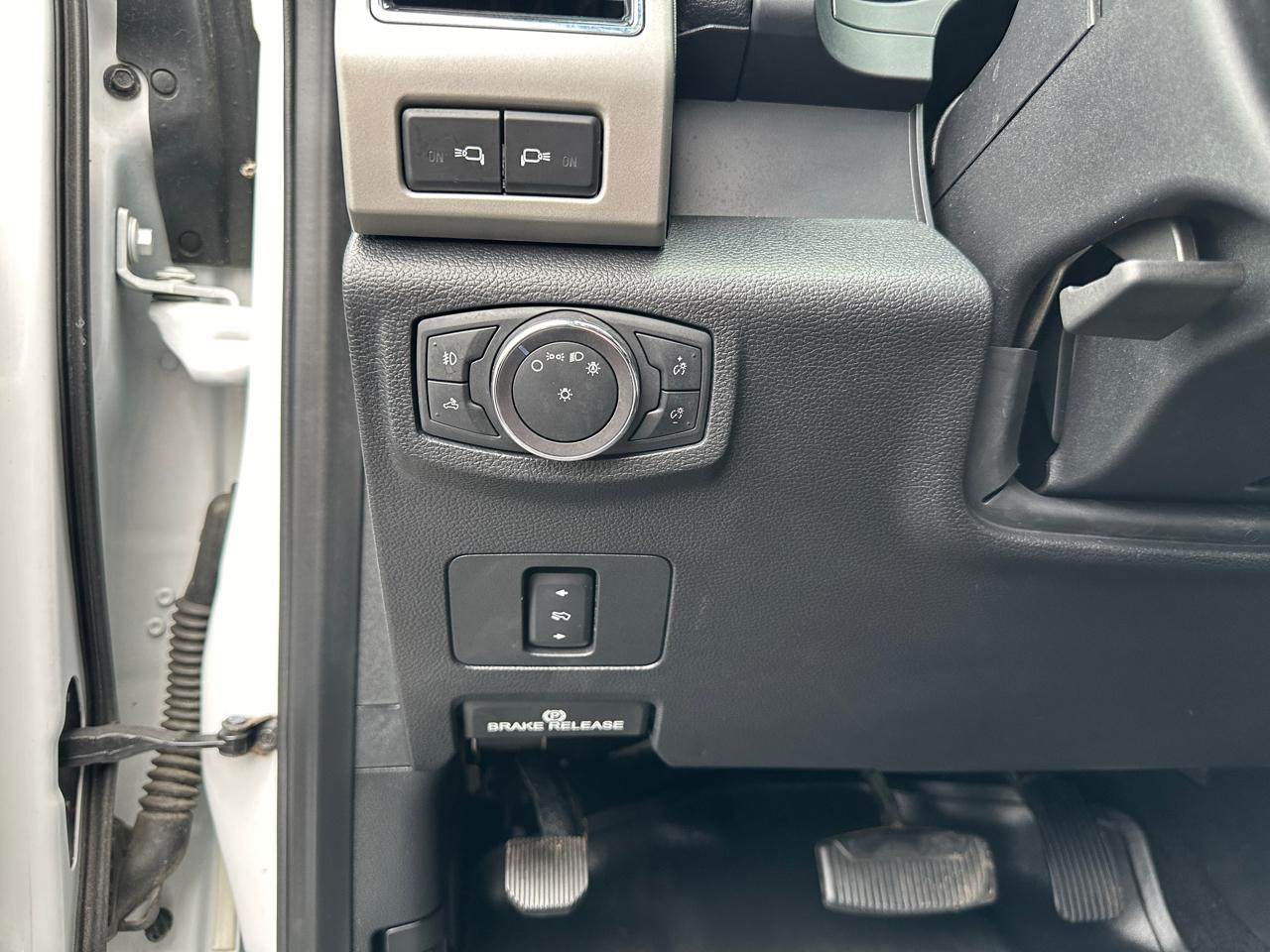 Ford F-250 SD Lariat Crew Cab Short Bed 4WD 2019