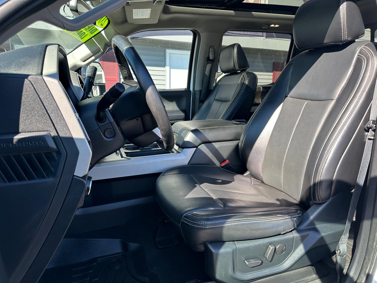 Ford F-350 SD Lariat Crew Cab 4WD 2021