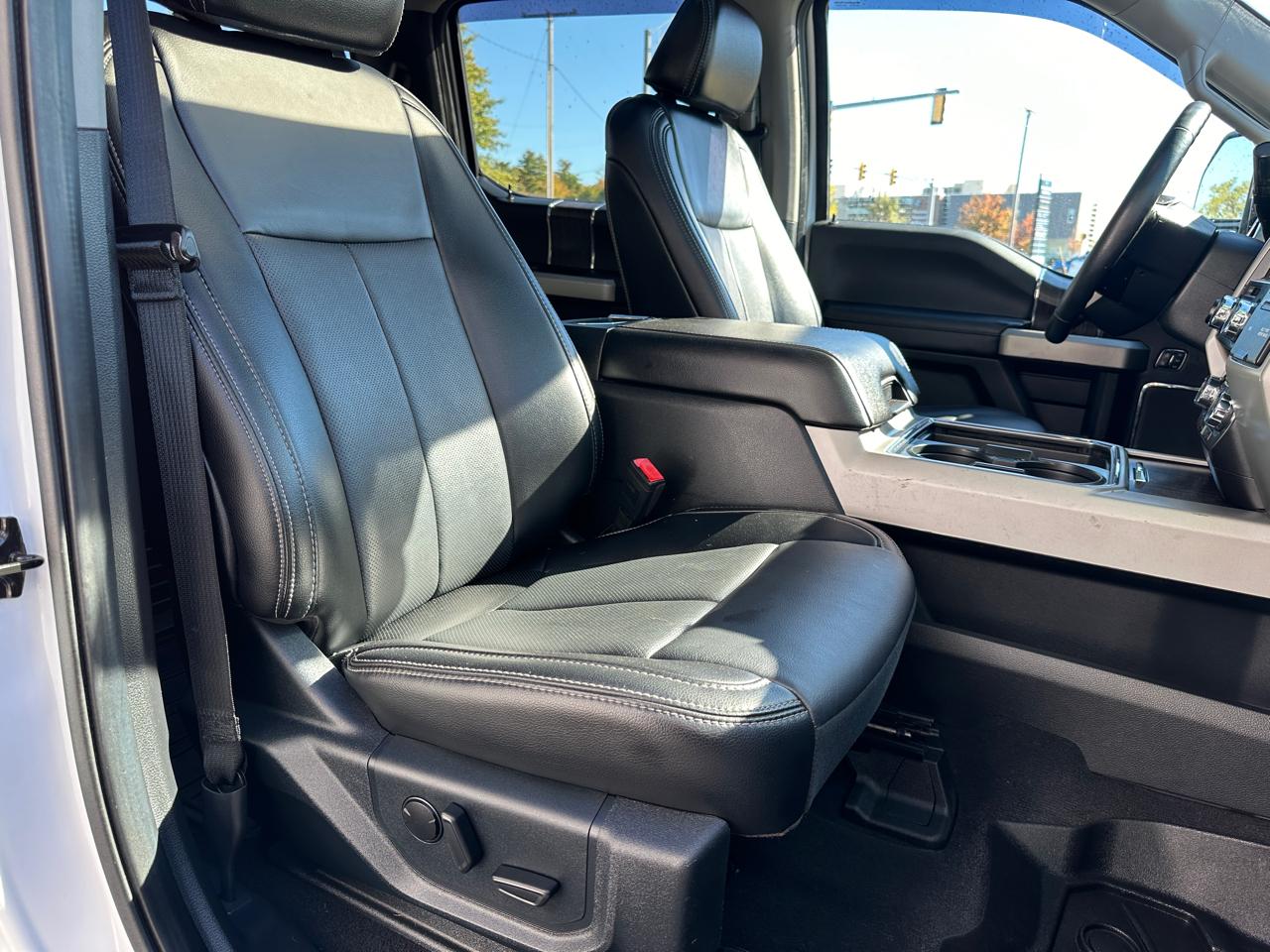 Ford F-350 SD Lariat Crew Cab 4WD 2021