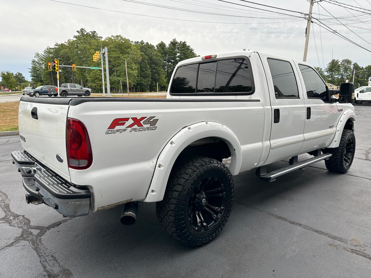 Ford F-250 SD Lariat Crew Cab Short Bed 4WD 2006