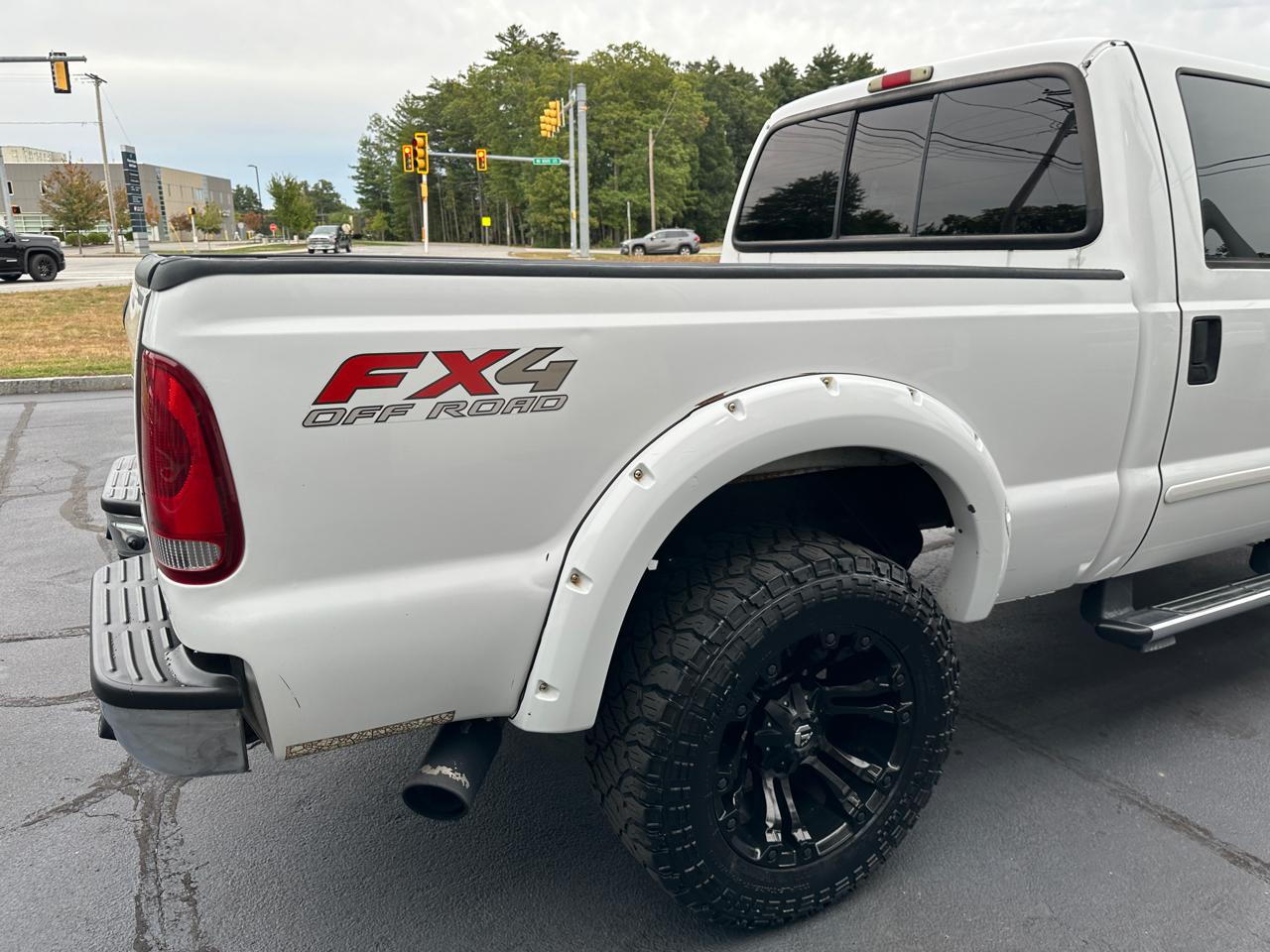 Ford F-250 SD Lariat Crew Cab Short Bed 4WD 2006