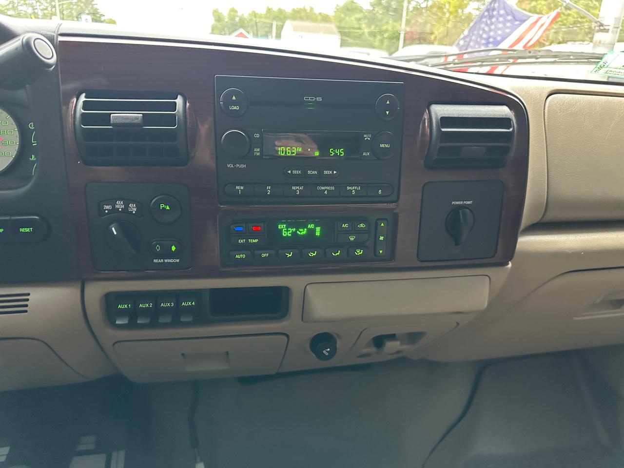 Ford F-250 SD Lariat Crew Cab Short Bed 4WD 2006
