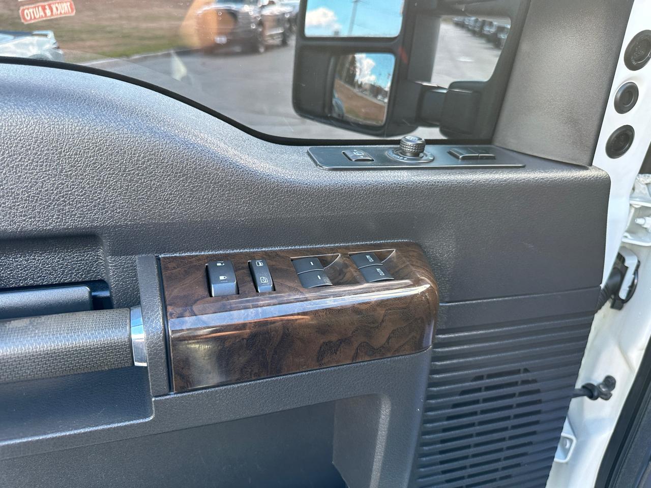 Ford F-350 SD Platinum Crew Cab 4WD 2015