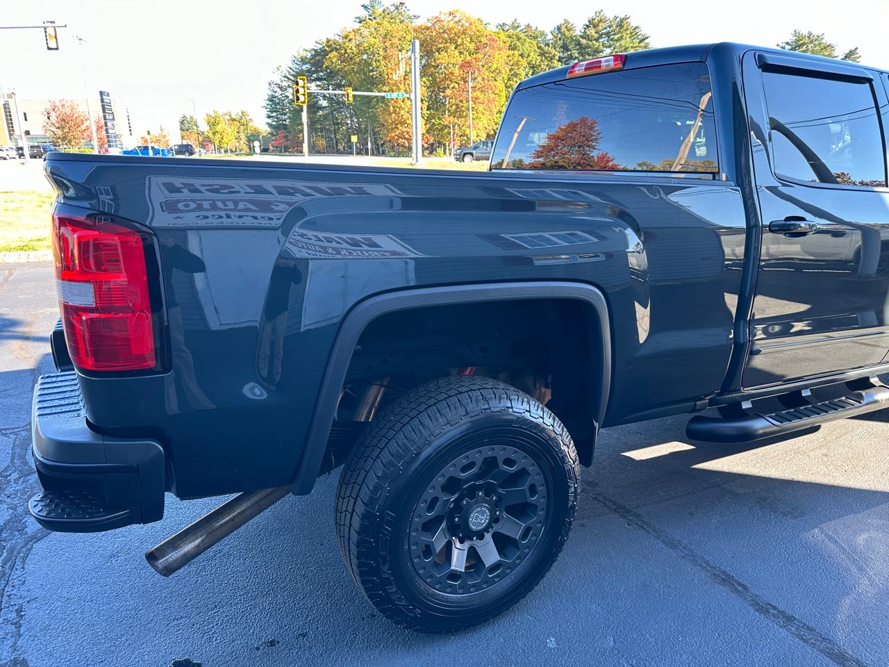 GMC Sierra 2500HD SLT Crew Cab Short Bed 4WD 2018