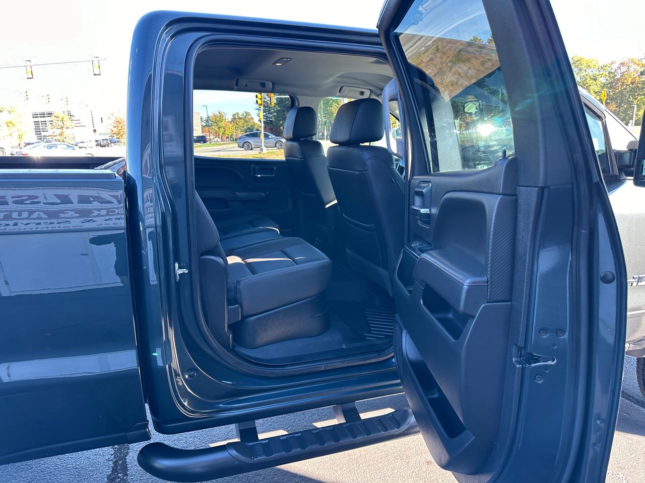 GMC Sierra 2500HD SLT Crew Cab Short Bed 4WD 2018