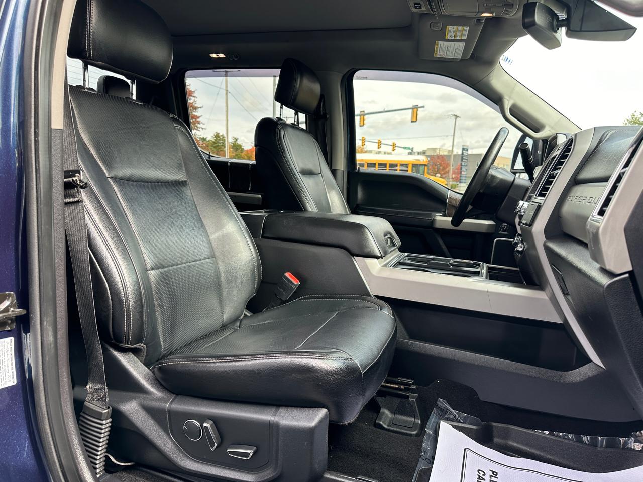 Ford F-350 SD Lariat Crew Cab 4WD 2018