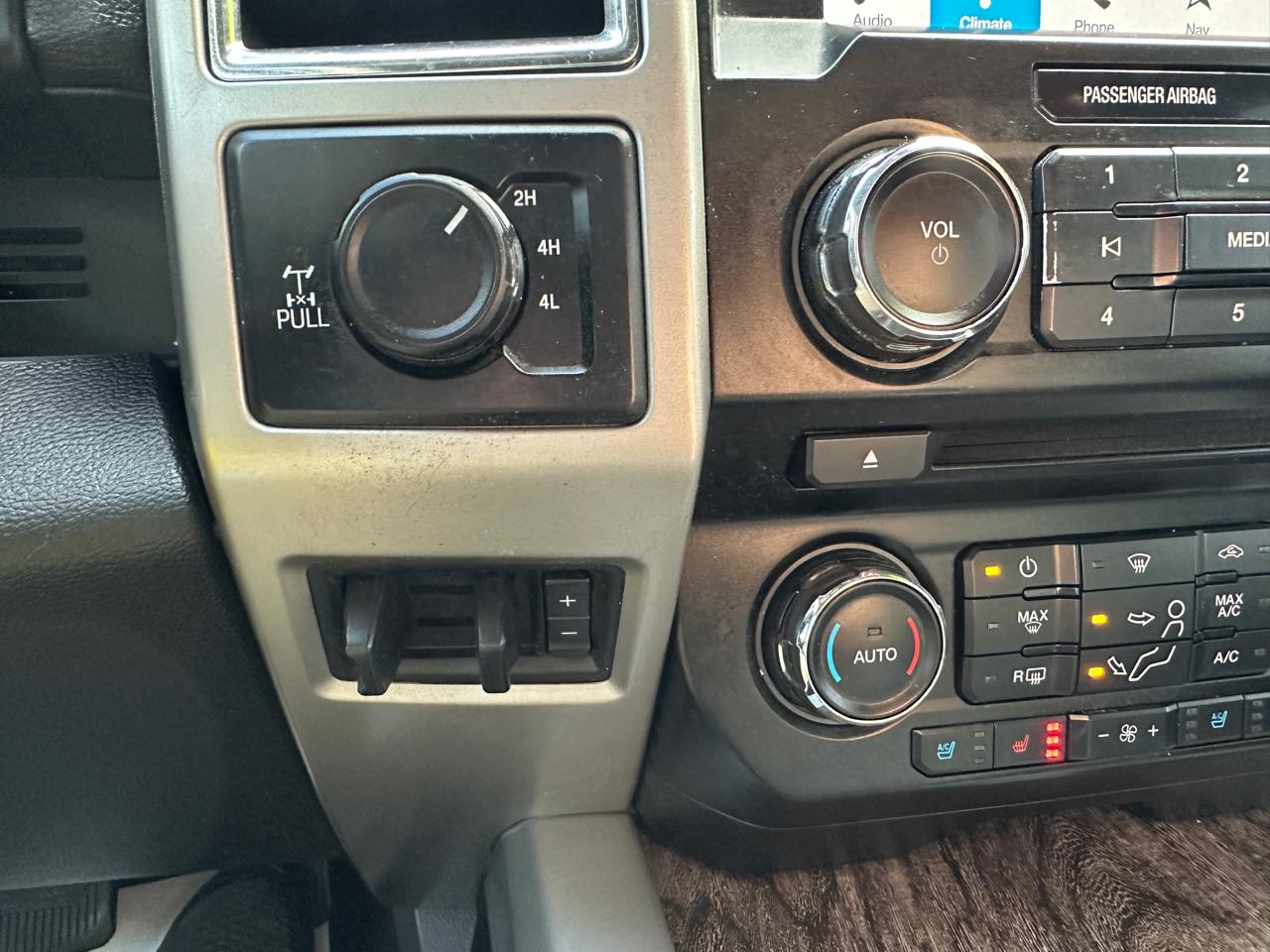 Ford F-250 SD Lariat SuperCab 4WD 2018