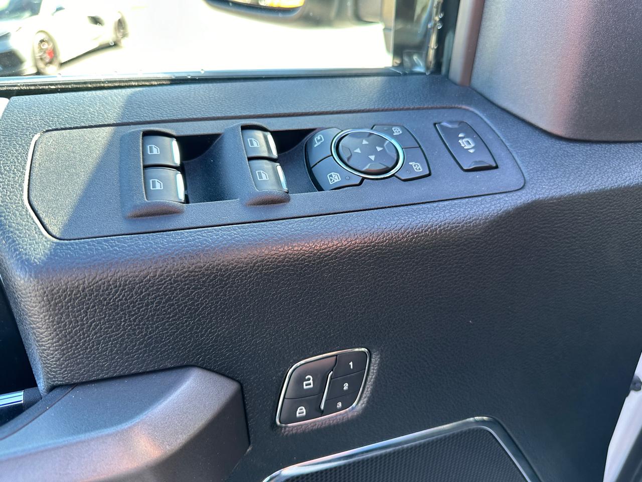 Ford F-350 SD Platinum Crew Cab 4WD 2019