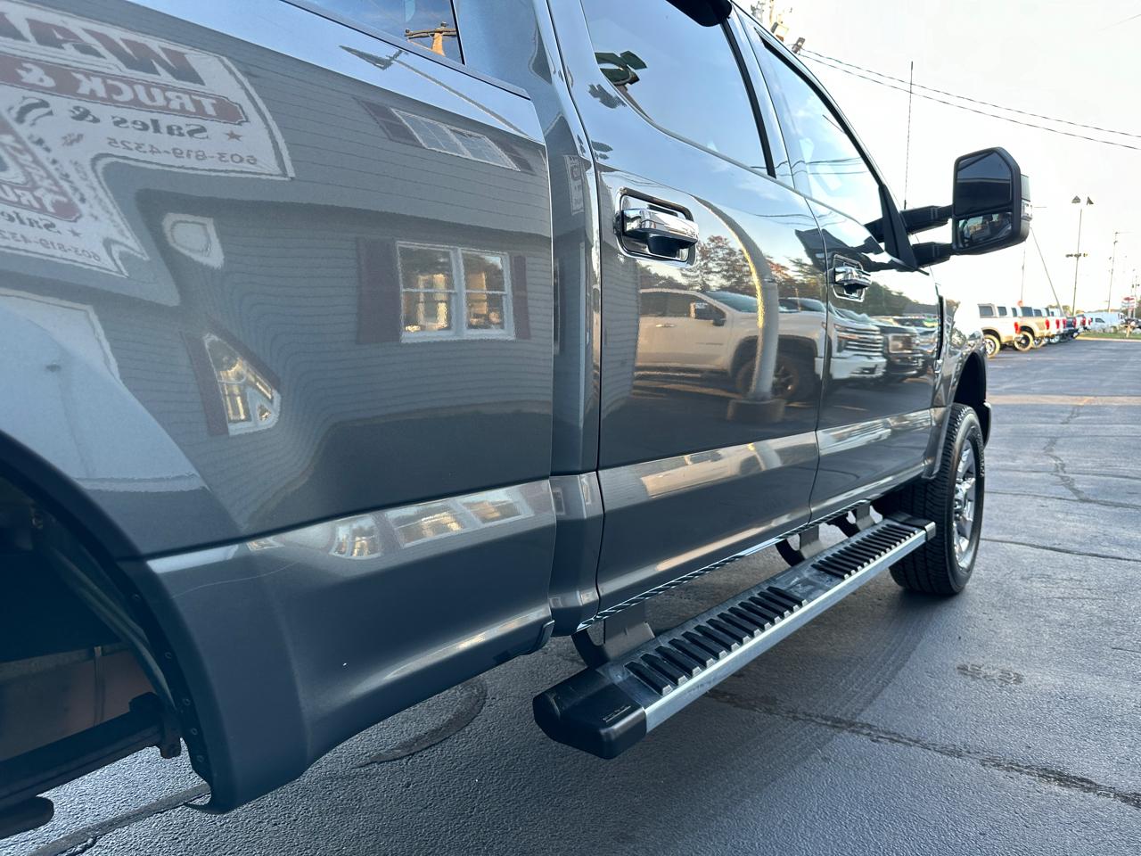 Ford F-250 SD Lariat Crew Cab Short Bed 4WD 2017