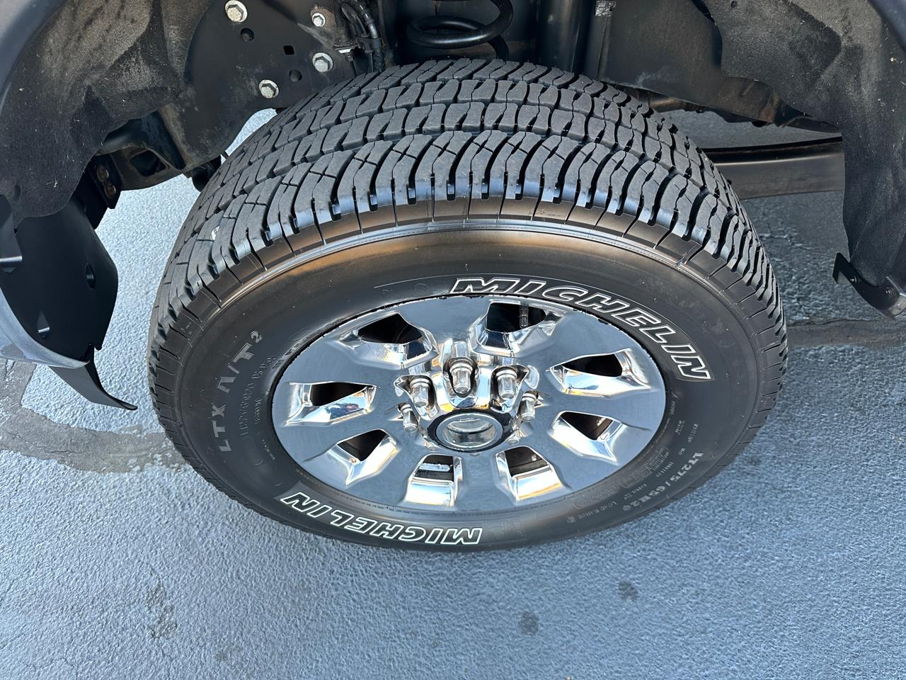 Ford F-250 SD Lariat Crew Cab Short Bed 4WD 2017