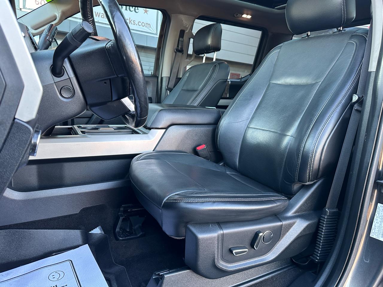 Ford F-250 SD Lariat Crew Cab Short Bed 4WD 2017