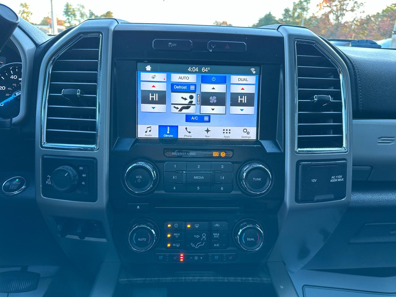 Ford F-250 SD Lariat Crew Cab Short Bed 4WD 2017