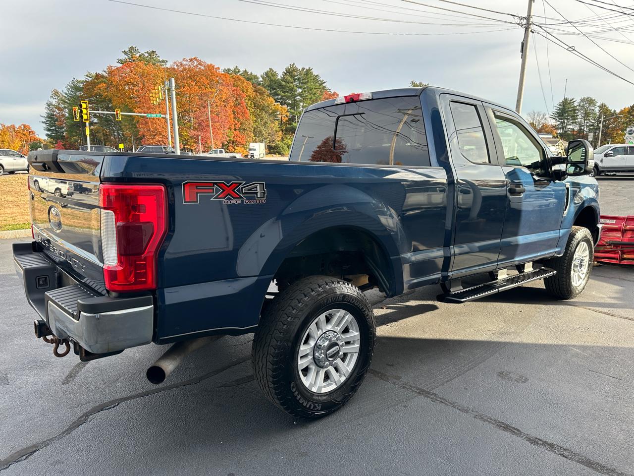 Ford F-350 SD XL SuperCab 4WD 2019