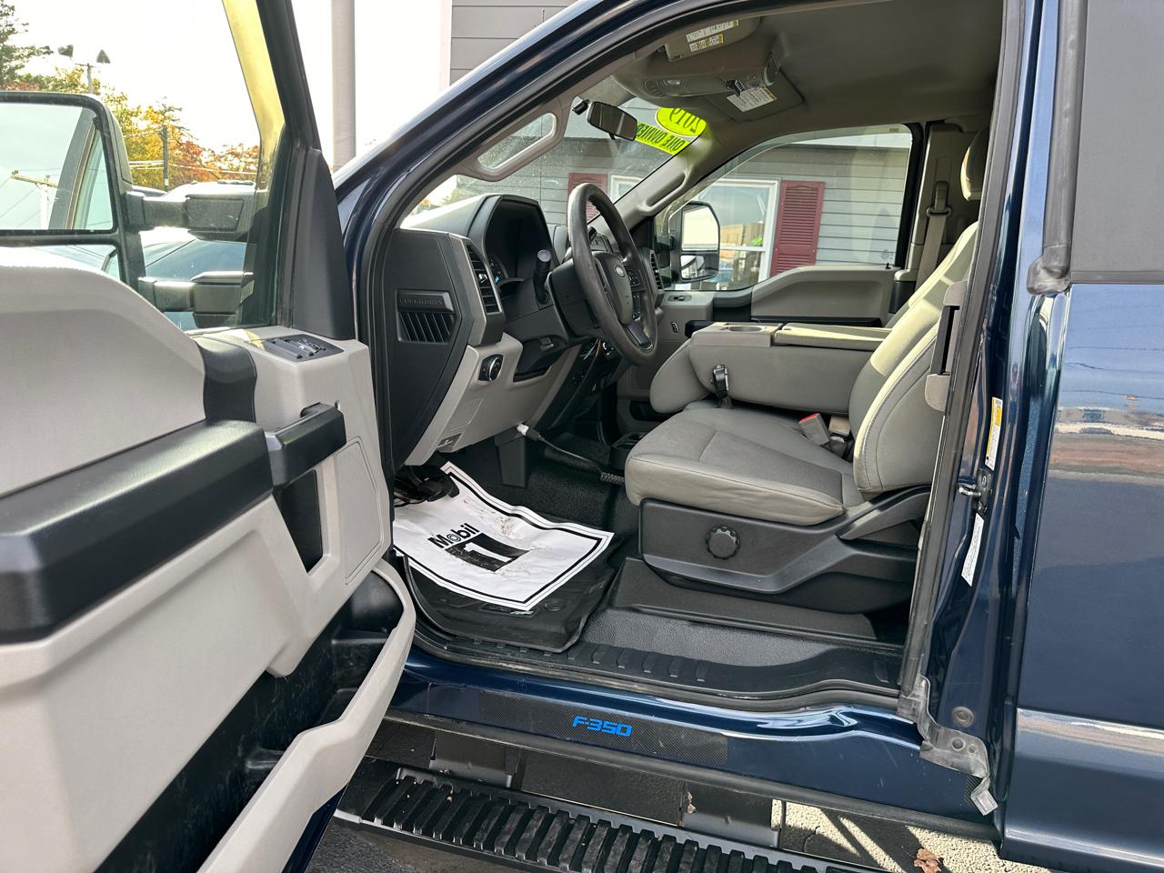 Ford F-350 SD XL SuperCab 4WD 2019