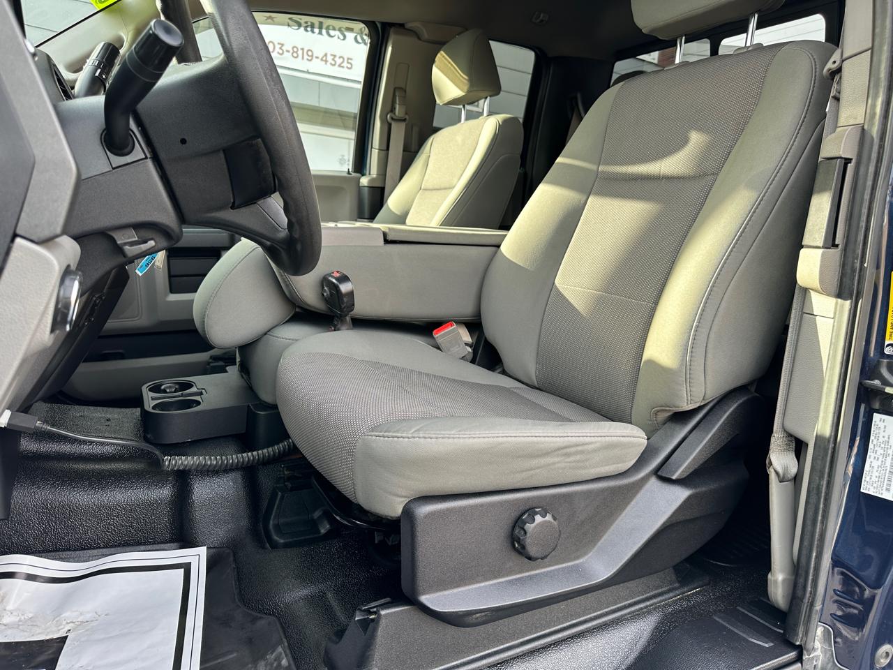 Ford F-350 SD XL SuperCab 4WD 2019