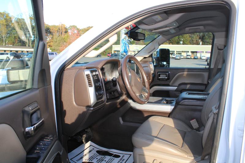 Chevrolet Silverado 2500HD LTZ Crew Cab 4WD 2016 Chevrolet Silverado 2500HD LTZ Crew Cab 4WD 2016