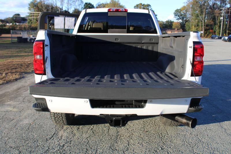 Chevrolet Silverado 2500HD LTZ Crew Cab 4WD 2016 Chevrolet Silverado 2500HD LTZ Crew Cab 4WD 2016