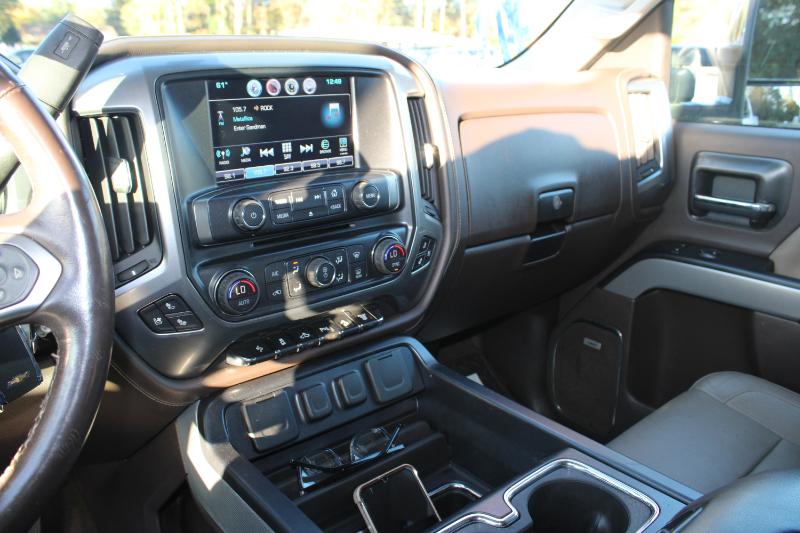 Chevrolet Silverado 2500HD LTZ Crew Cab 4WD 2016 Chevrolet Silverado 2500HD LTZ Crew Cab 4WD 2016