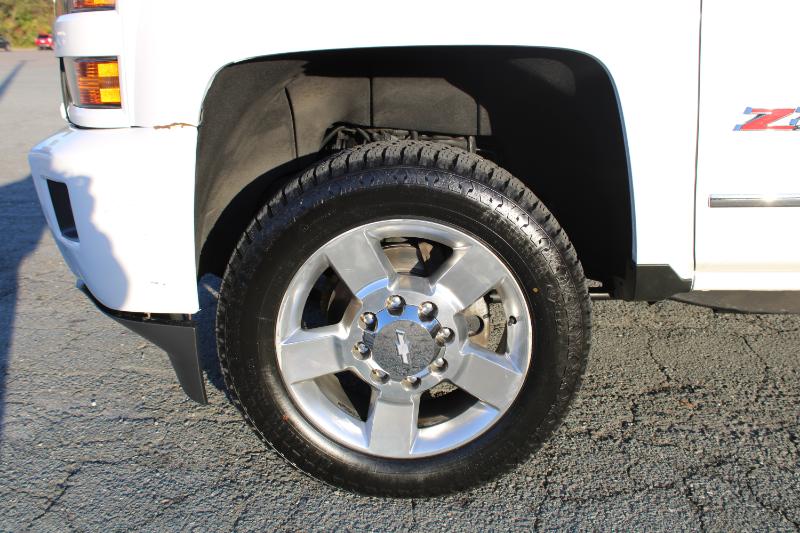 Chevrolet Silverado 2500HD LTZ Crew Cab 4WD 2016 Chevrolet Silverado 2500HD LTZ Crew Cab 4WD 2016