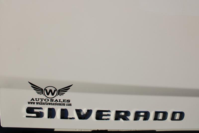 Chevrolet Silverado 2500HD LTZ Crew Cab 4WD 2016 Chevrolet Silverado 2500HD LTZ Crew Cab 4WD 2016