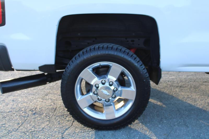 Chevrolet Silverado 2500HD LTZ Crew Cab 4WD 2016 Chevrolet Silverado 2500HD LTZ Crew Cab 4WD 2016