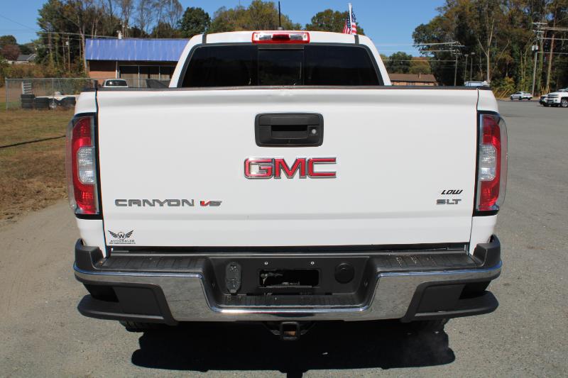 GMC Canyon SLT Crew Cab 4WD Short Box 2017 GMC Canyon SLT Crew Cab 4WD Short Box 2017