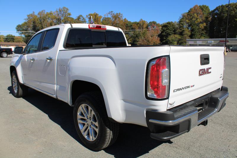 GMC Canyon SLT Crew Cab 4WD Short Box 2017 GMC Canyon SLT Crew Cab 4WD Short Box 2017
