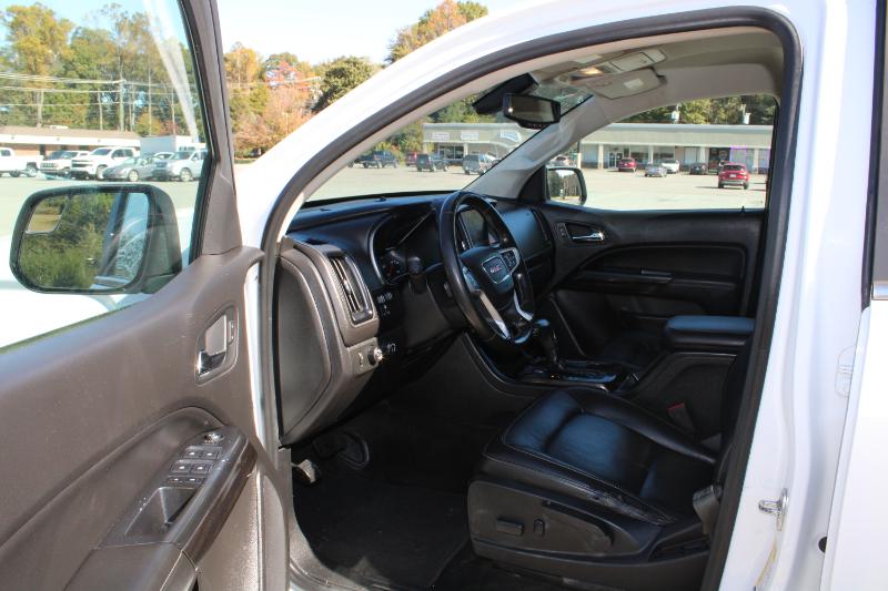 GMC Canyon SLT Crew Cab 4WD Short Box 2017 GMC Canyon SLT Crew Cab 4WD Short Box 2017