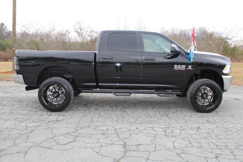 RAM 2500 SLT Crew Cab 4WD SWB 2016