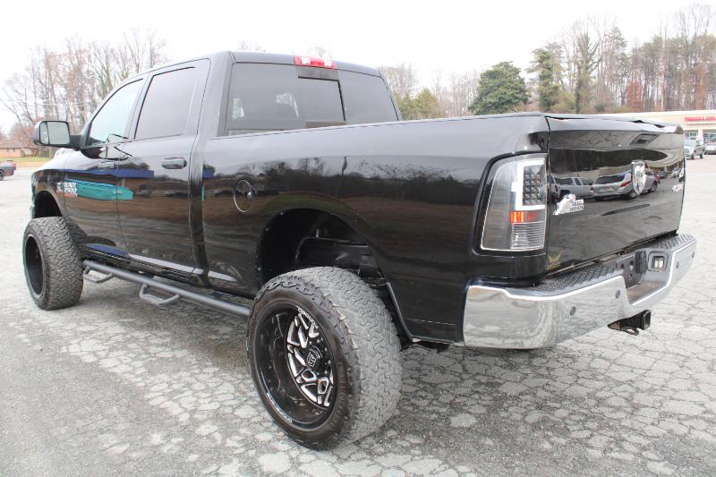 RAM 2500 SLT Crew Cab 4WD SWB 2016