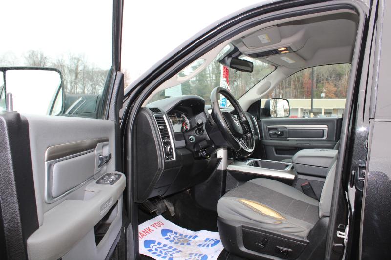 RAM 2500 SLT Crew Cab 4WD SWB 2016