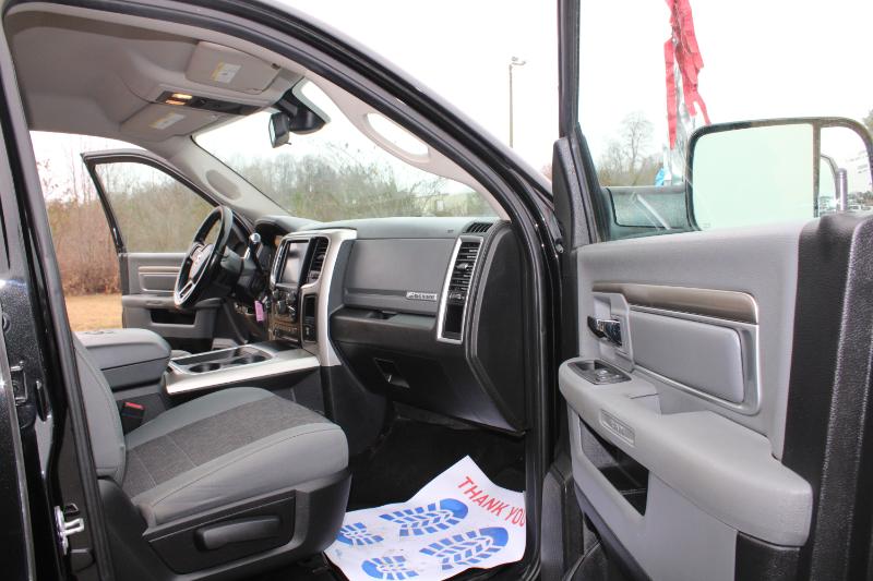 RAM 2500 SLT Crew Cab 4WD SWB 2016