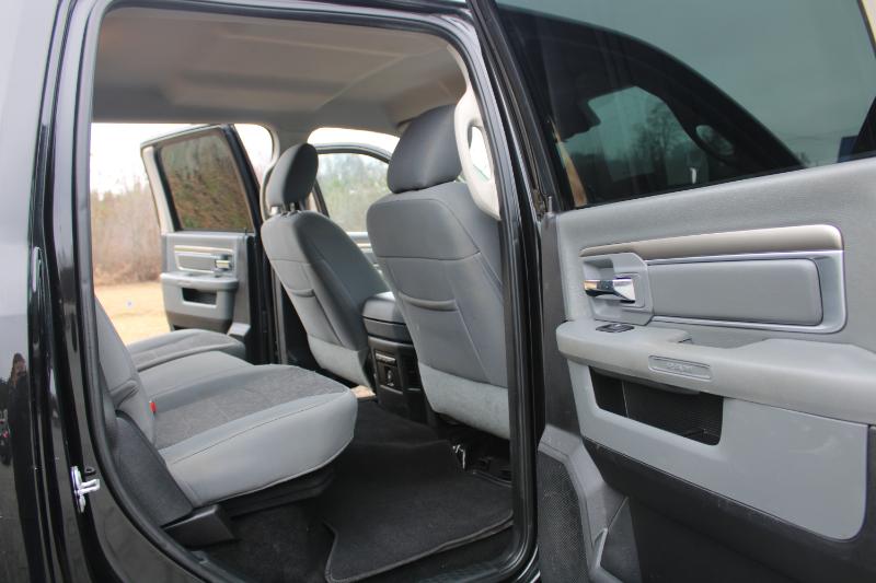 RAM 2500 SLT Crew Cab 4WD SWB 2016