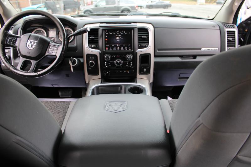 RAM 2500 SLT Crew Cab 4WD SWB 2016