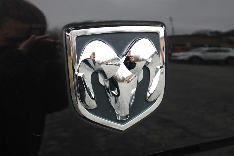 RAM 2500 SLT Crew Cab 4WD SWB 2016